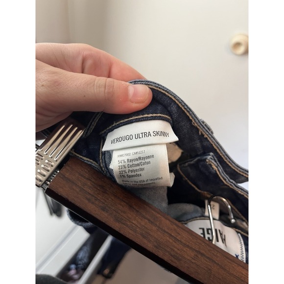 Paige Verdugo Ultra Skinny Jeans Size 27 Midrise Distressed Medium Wash - Picture 4 of 4